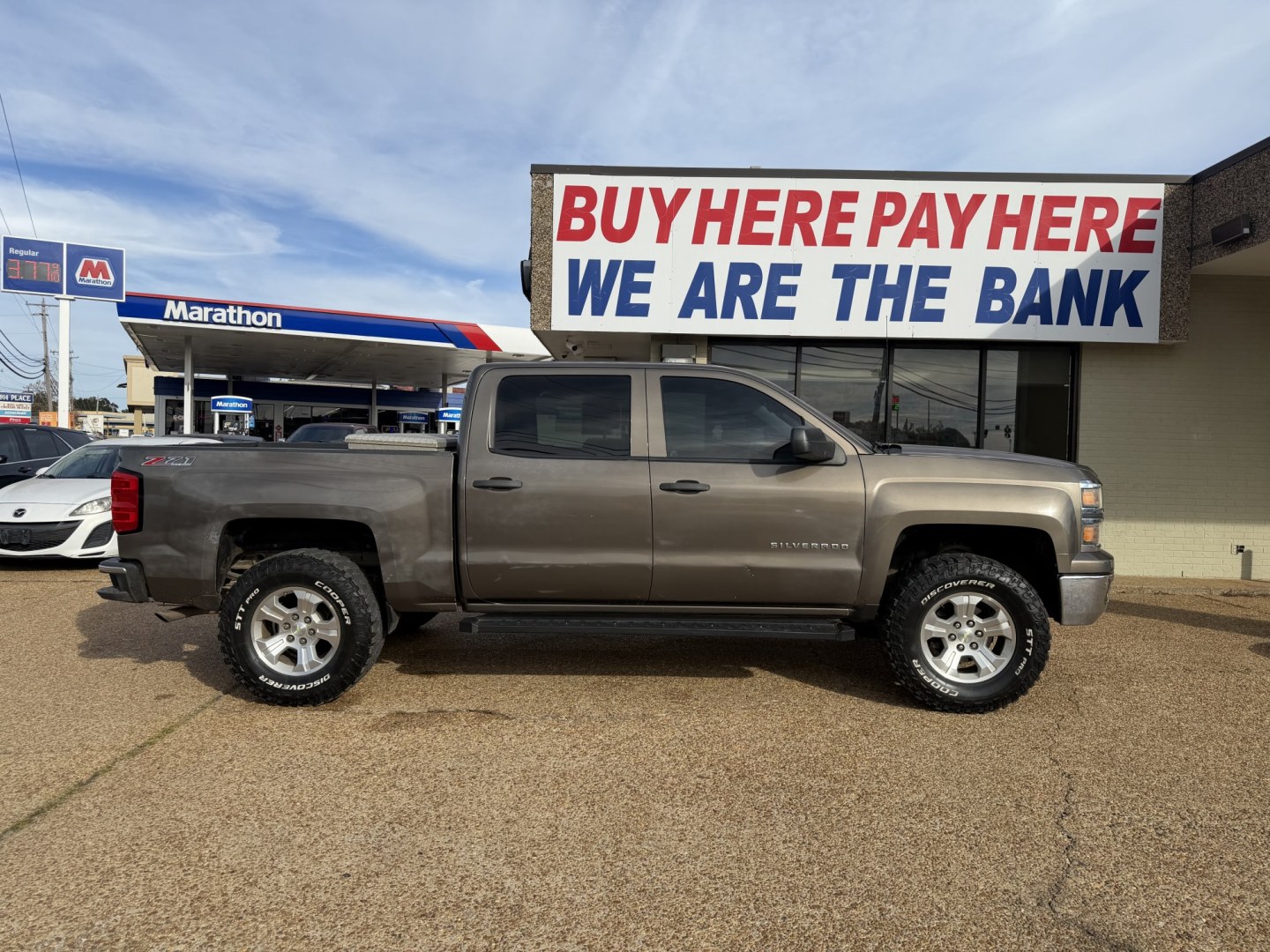 2014 BROWN CHEVROLET SILVERADO LT (3GCUKREC0EG) , located at 922 W. Beacon St., Philadelphia, MS, 39350, (601) 650-3675, 32.770447, -89.127151- Photo#6
