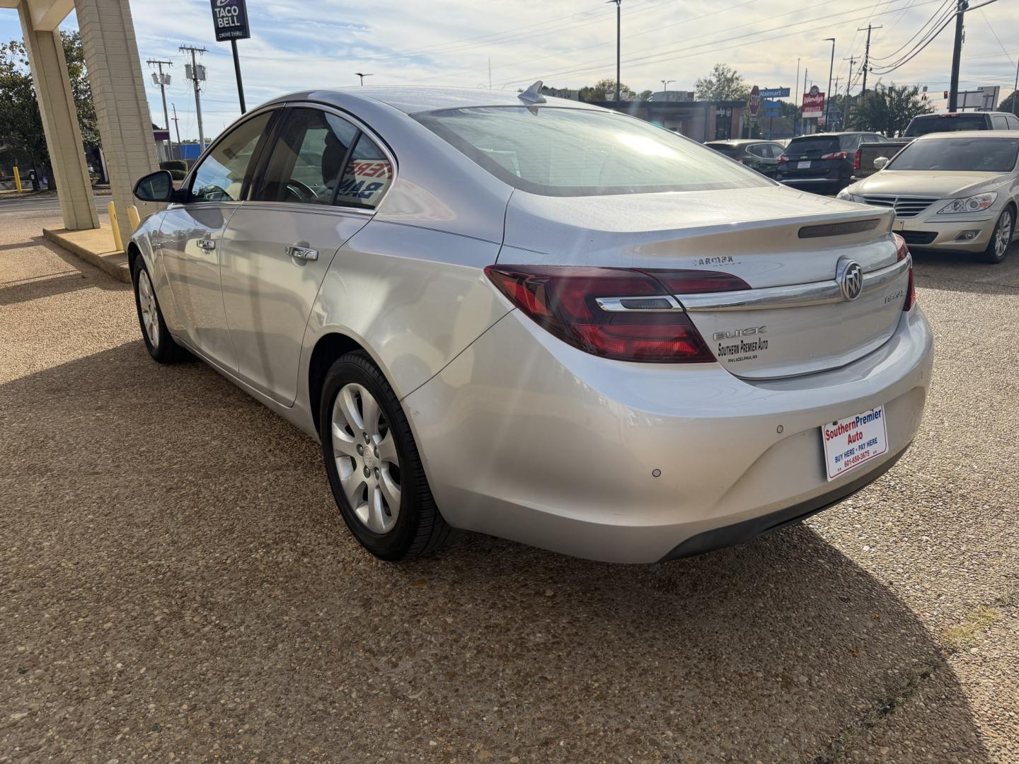 2014 SILVER BUICK REGAL (2G4GM5ER0E9) , located at 922 W. Beacon St., Philadelphia, MS, 39350, (601) 650-3675, 32.770447, -89.127151- Photo#3