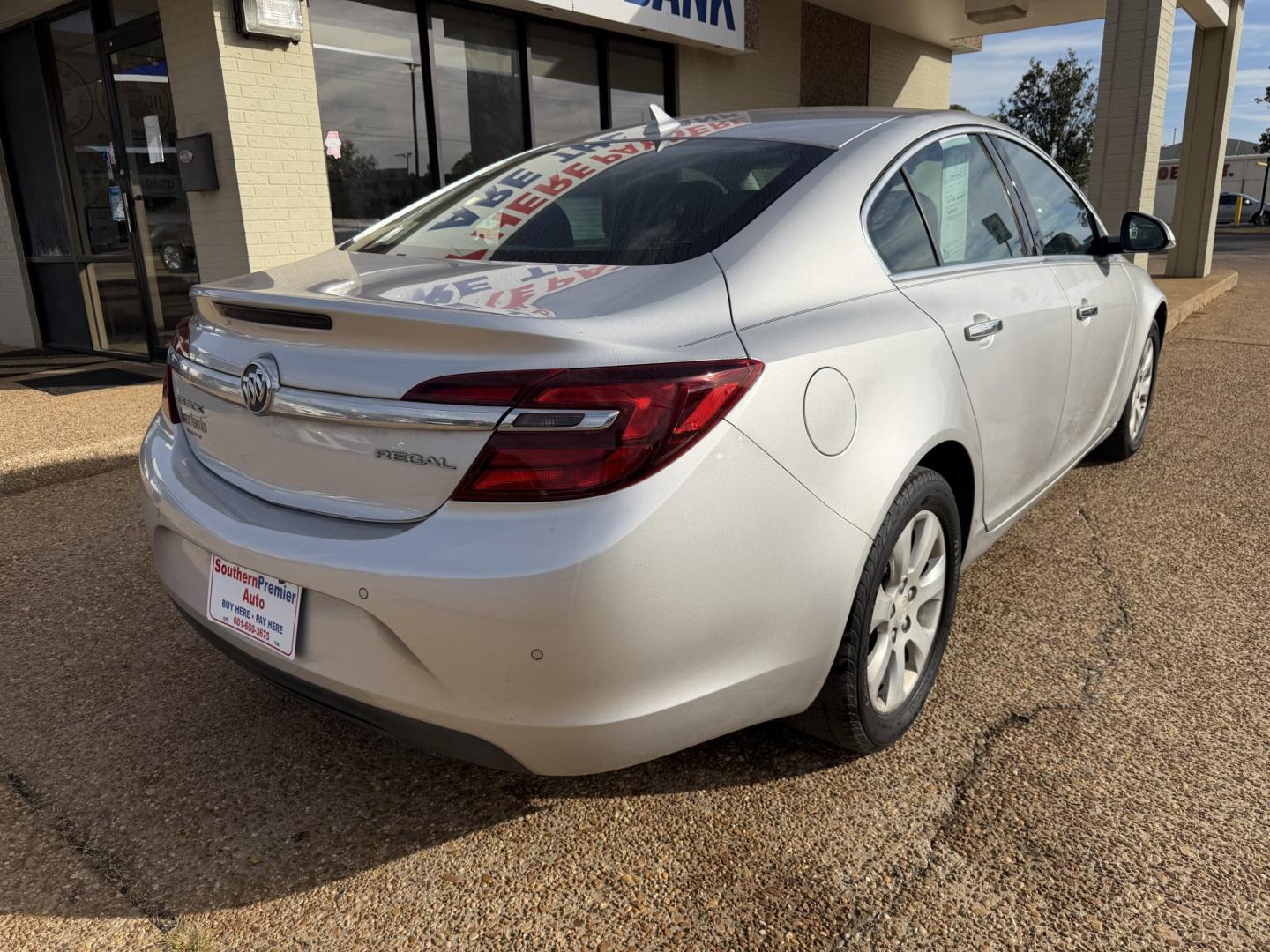 2014 SILVER BUICK REGAL (2G4GM5ER0E9) , located at 922 W. Beacon St., Philadelphia, MS, 39350, (601) 650-3675, 32.770447, -89.127151- Photo#5